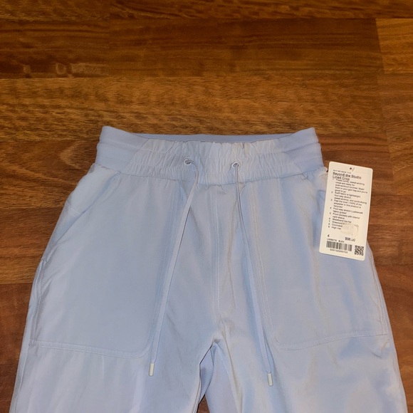 Lululemon Beyond the Studio Lined Crop Pants - Picture 4 of 5